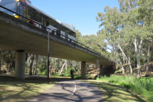 O-Bahn over the River Torrens and shared path at Marden [2024]