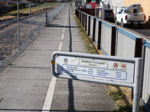 Information sign at the beginning of the cycleway. Just 2.5k to Mona. 2022