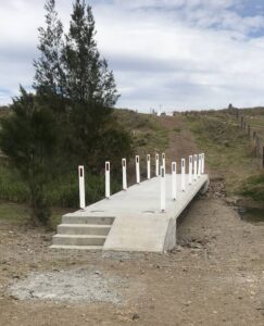 The constrained low-level bridge across Wide Bay Ck near Kilkivan [2021]