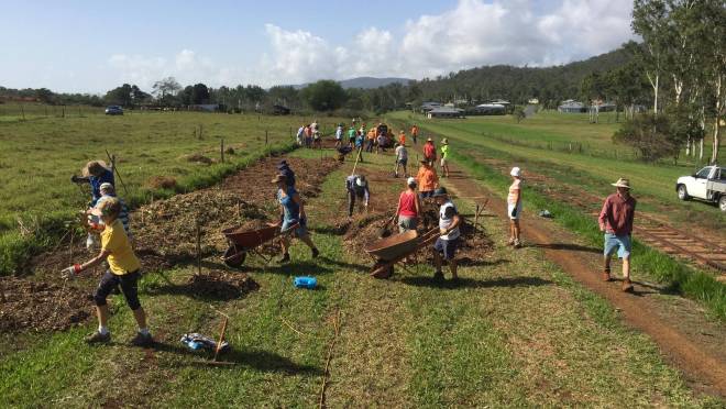 Community tree planting on Atherton to Herberton shared use trail