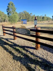 New signs and fencing at the southern end of Boynedale section [2025]
