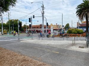 There's a bicycle shop, cafes, pub and playground at Nicholson St [2023]