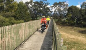 Wooden bridges over Latrobe River floodplain rattle the teeth [2022]