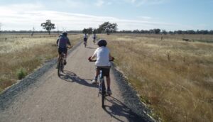 Heading from Rutherglen to Wahgunyah for a quick bite to eat [2010]