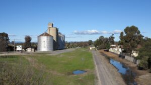 Rutherglen Railway Station served local wheat growers [2013]