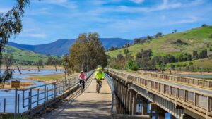 Crossing the Mitta Mitta River near Old Tallangatta with the lake dropping [2024]