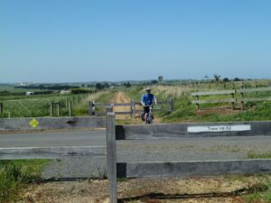 Tower Hill Rd crossing approaching Koroit (2011)